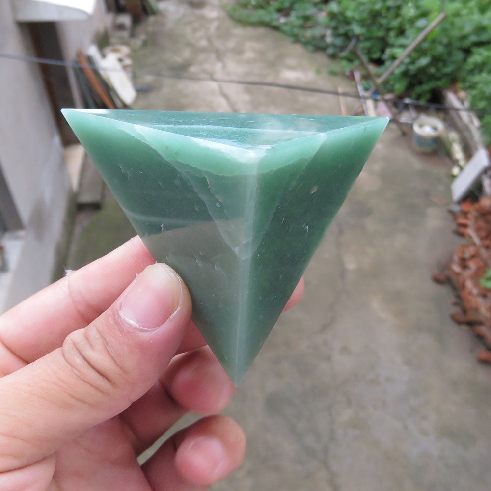 Natural Green Aventurine Tetrahedron,    4 Faces, 6 Edges,   7cm,   100g   Handmade Pyramid     Reiki / Healing